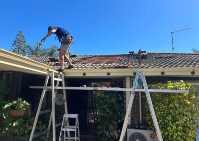 Skilled carpenter on-site in Shoalwater WA